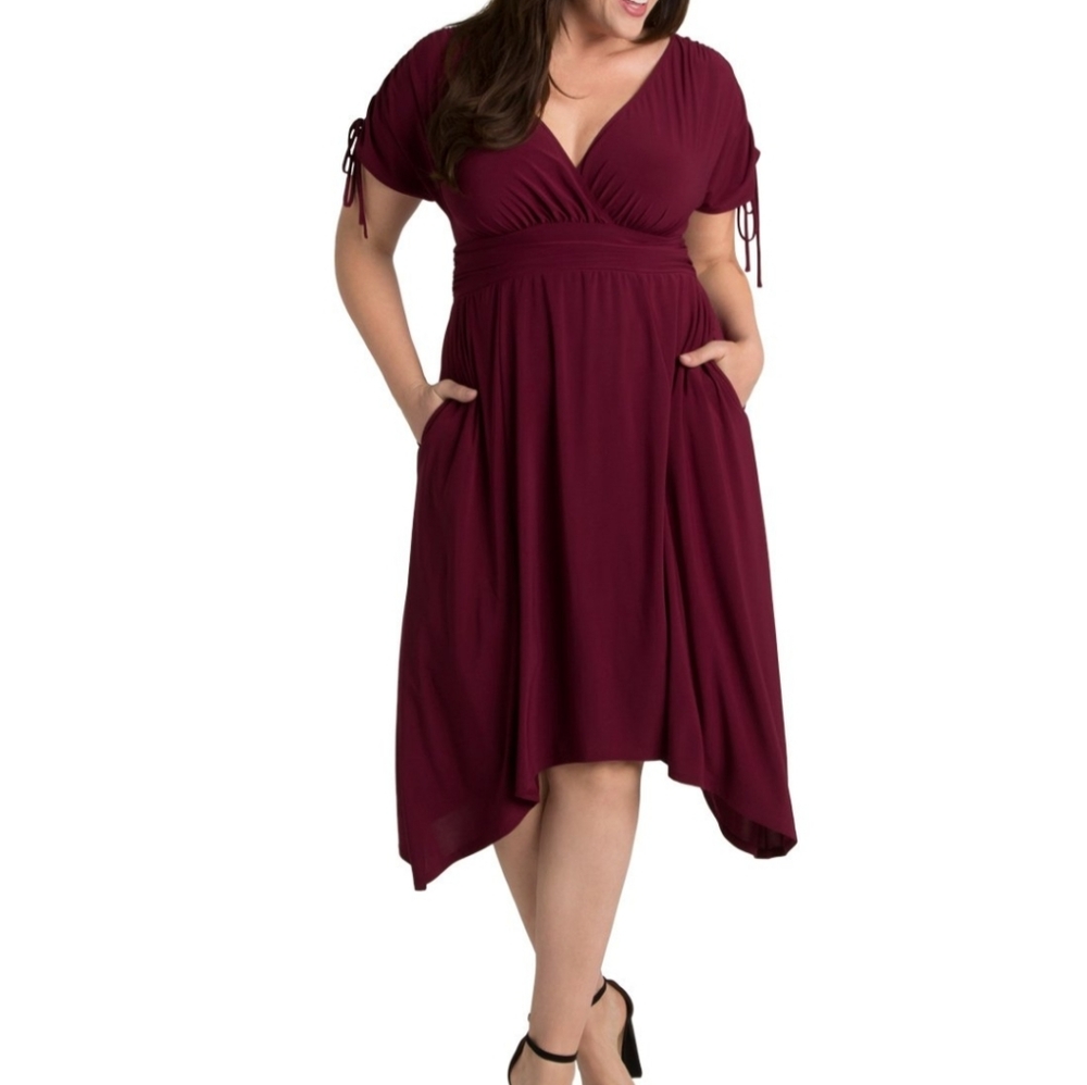 Kiyonna Tessa Ruched Dress in Sangria